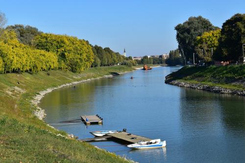 Baja vízimádóknak és turistáknak